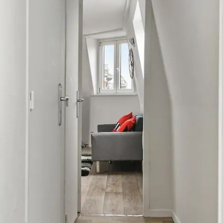 Cosy And Modern Flat Between Lille And Roubaix In - Welkeys Croix